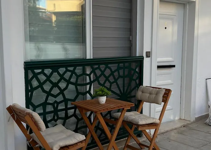 Bright Modern Flat - Pool & Garden Near Shops Appartement *